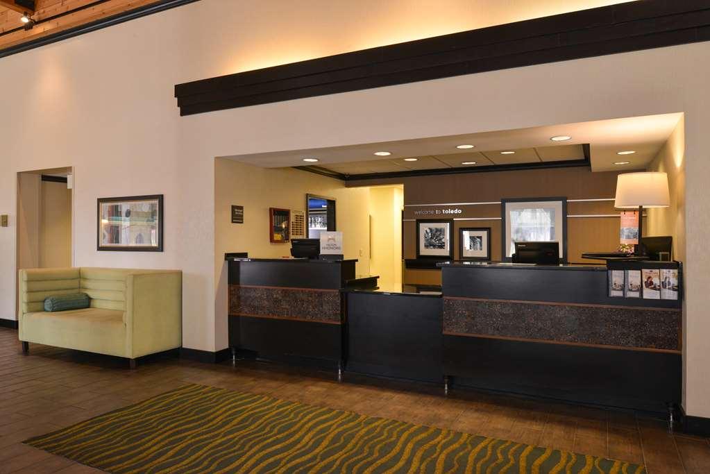 Comfort Inn & Suites Толедо Екстериор снимка