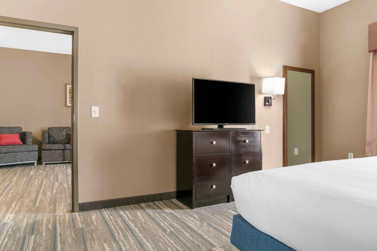 Comfort Inn & Suites Толедо Екстериор снимка