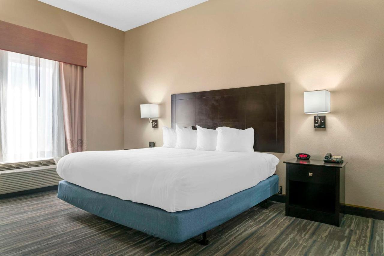 Comfort Inn & Suites Толедо Екстериор снимка