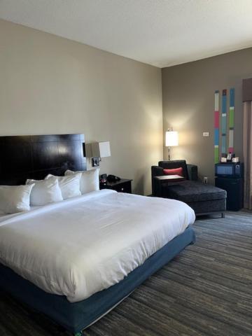 Comfort Inn & Suites Толедо Екстериор снимка