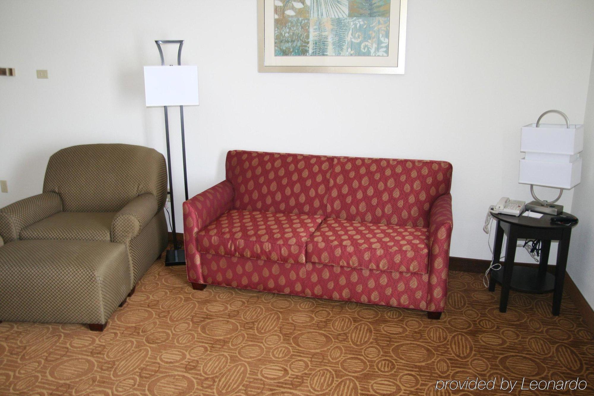 Comfort Inn & Suites Толедо Стая снимка