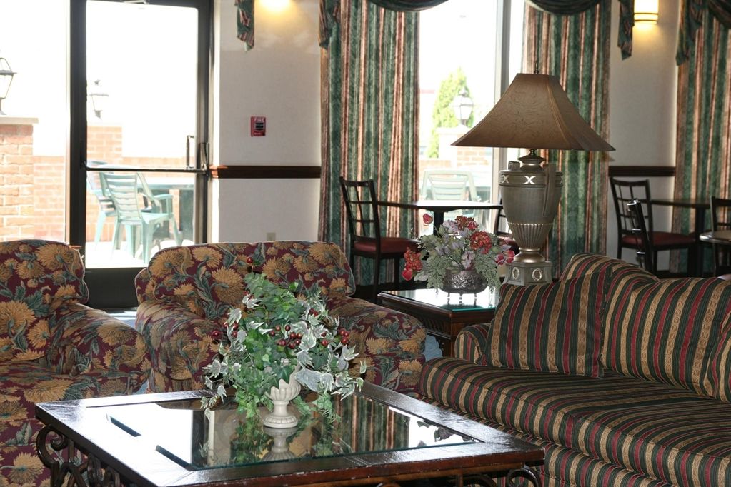 Comfort Inn & Suites Толедо Интериор снимка